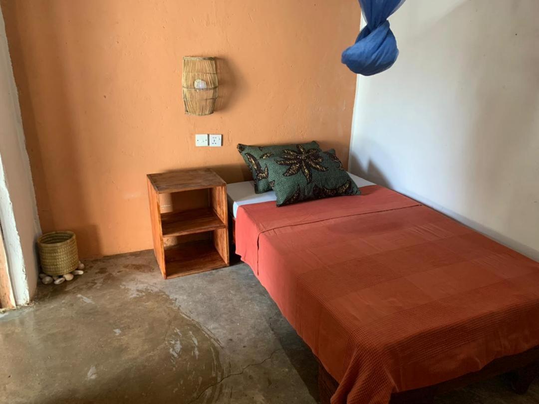 Soul Rebel Lodge & Backpackers Nkhata Bay Экстерьер фото