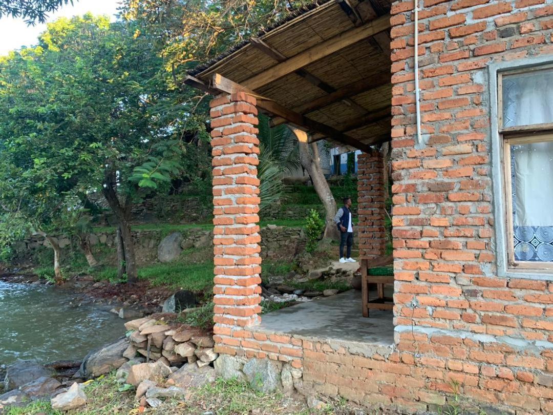 Soul Rebel Lodge & Backpackers Nkhata Bay Экстерьер фото