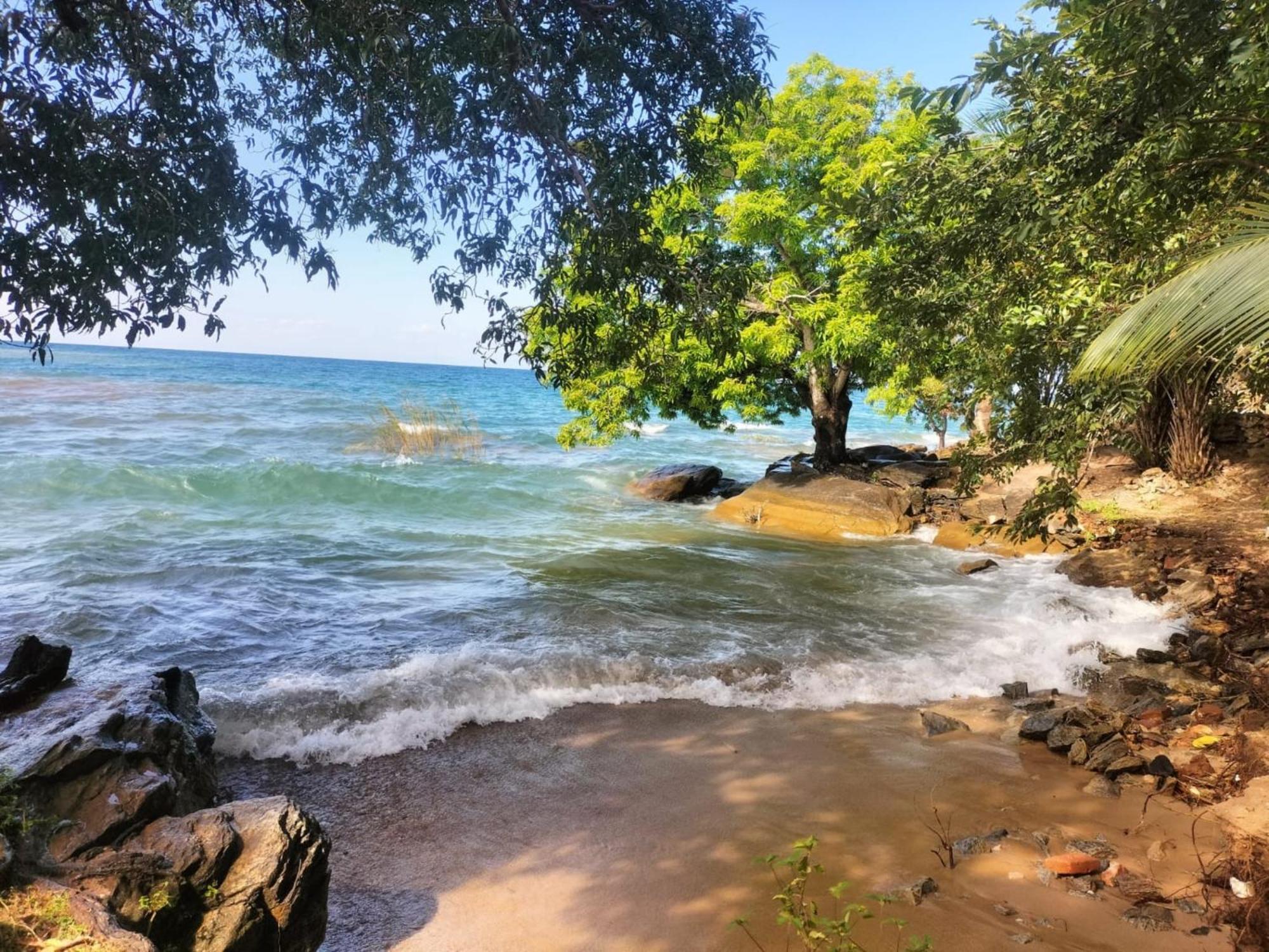 Soul Rebel Lodge & Backpackers Nkhata Bay Экстерьер фото